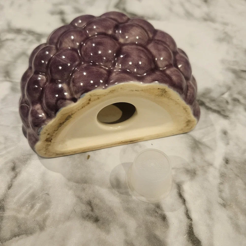 The Unbranded Brand vintage ceramic